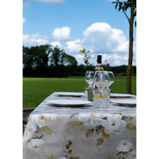 White flowers 140cm x 20 mtr