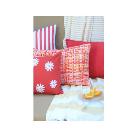 Bobbi Cushion red 30x50cm 