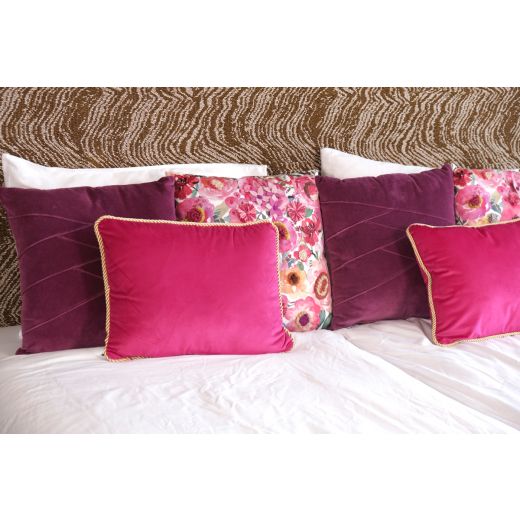 demi coussin velours or fuchsia 35x45cm