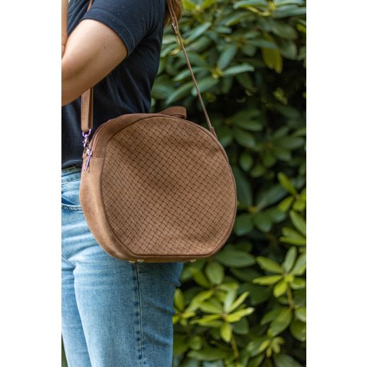 crossbody sac tissage en daim brun 30x28x7cm (bos taurus taurus)