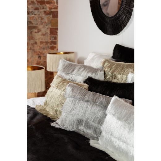 half kussen franjes wit 30x50cm