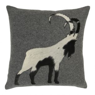 wol grijs kussen steenbok 45x45cm